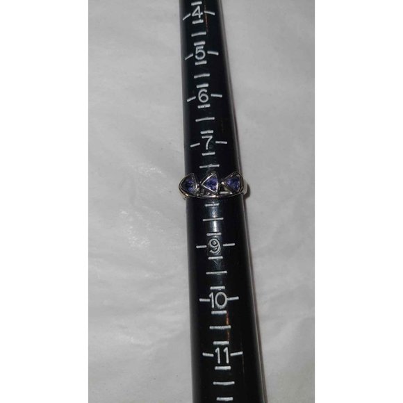 Sterling Silver Amethyst 3 Stone Ring Size 8 - Picture 2 of 8